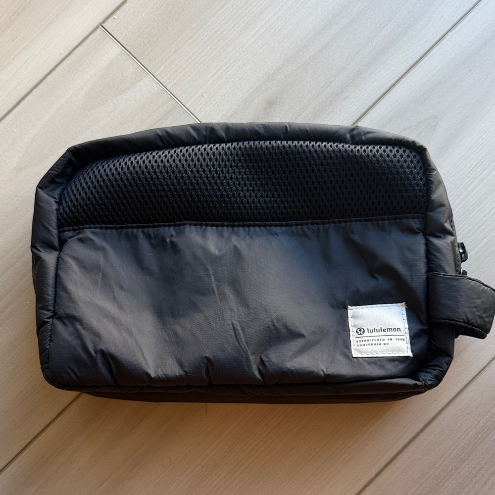 lululemon athletica Black Toiletry Bag